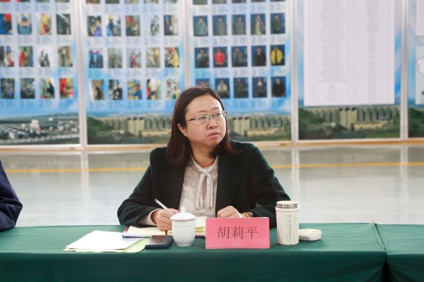 人力资源和社会保障部针对电工、焊工第三方评价活动照片和培训实景照片。