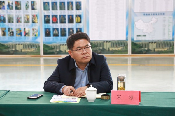 人力资源和社会保障部针对电工、焊工第三方评价活动照片和培训实景照片。