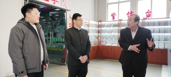 人力资源和社会保障部针对电工、焊工第三方评价活动照片和培训实景照片。