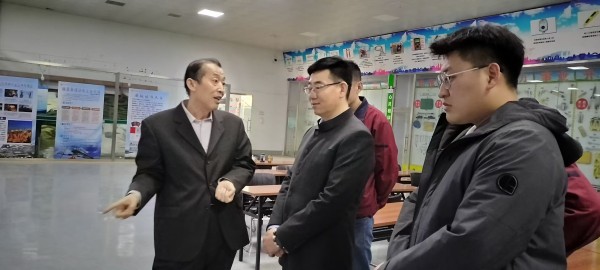 人力资源和社会保障部针对电工、焊工第三方评价活动照片和培训实景照片。