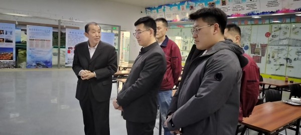 人力资源和社会保障部针对电工、焊工第三方评价活动照片和培训实景照片。