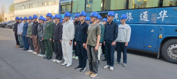 人力资源和社会保障部针对电工、焊工第三方评价活动照片和培训实景照片。