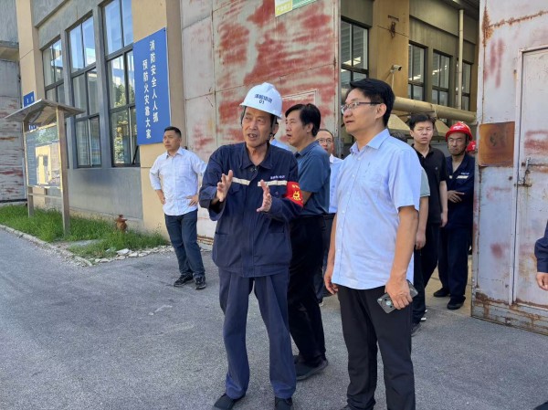 电工焊工技能提升活动招聘照片